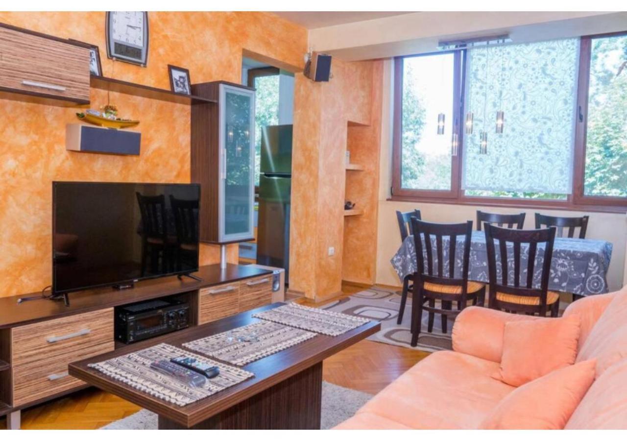 Luxury Apartment On The First Line To The Sea 布尔加斯 外观 照片